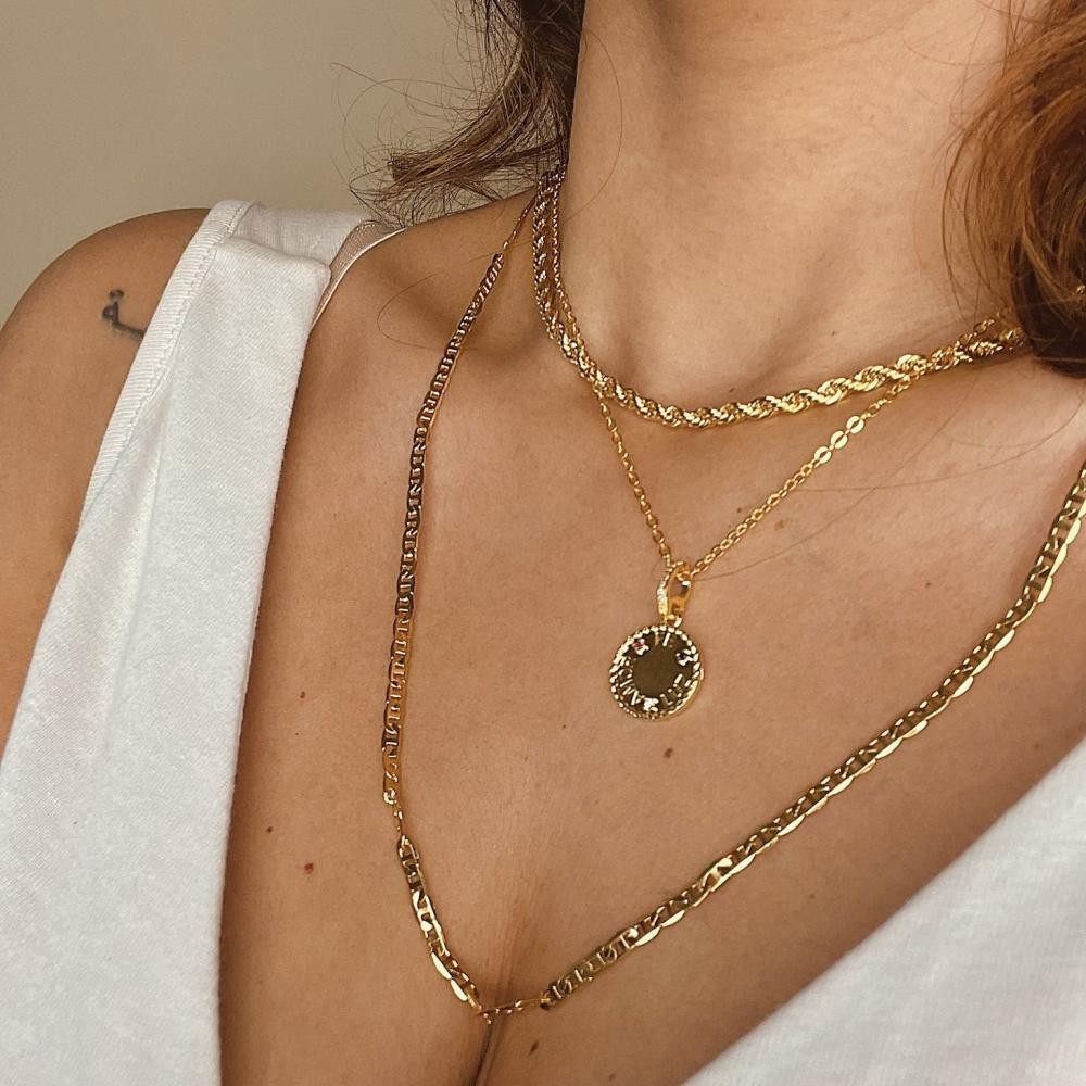 Colar longo com corrente italiana banhado a ouro 18k