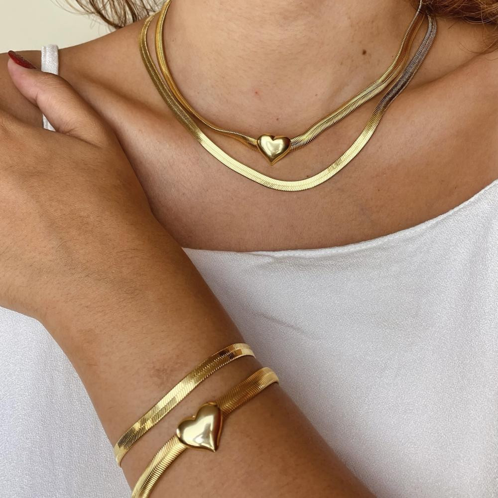Choker Vanessa fita laminada banhado a ouro 18k