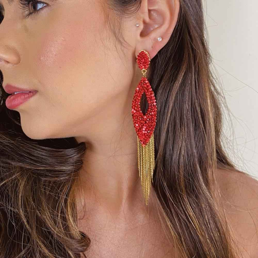 Brinco de strass com franja banhado a ouro 18k 