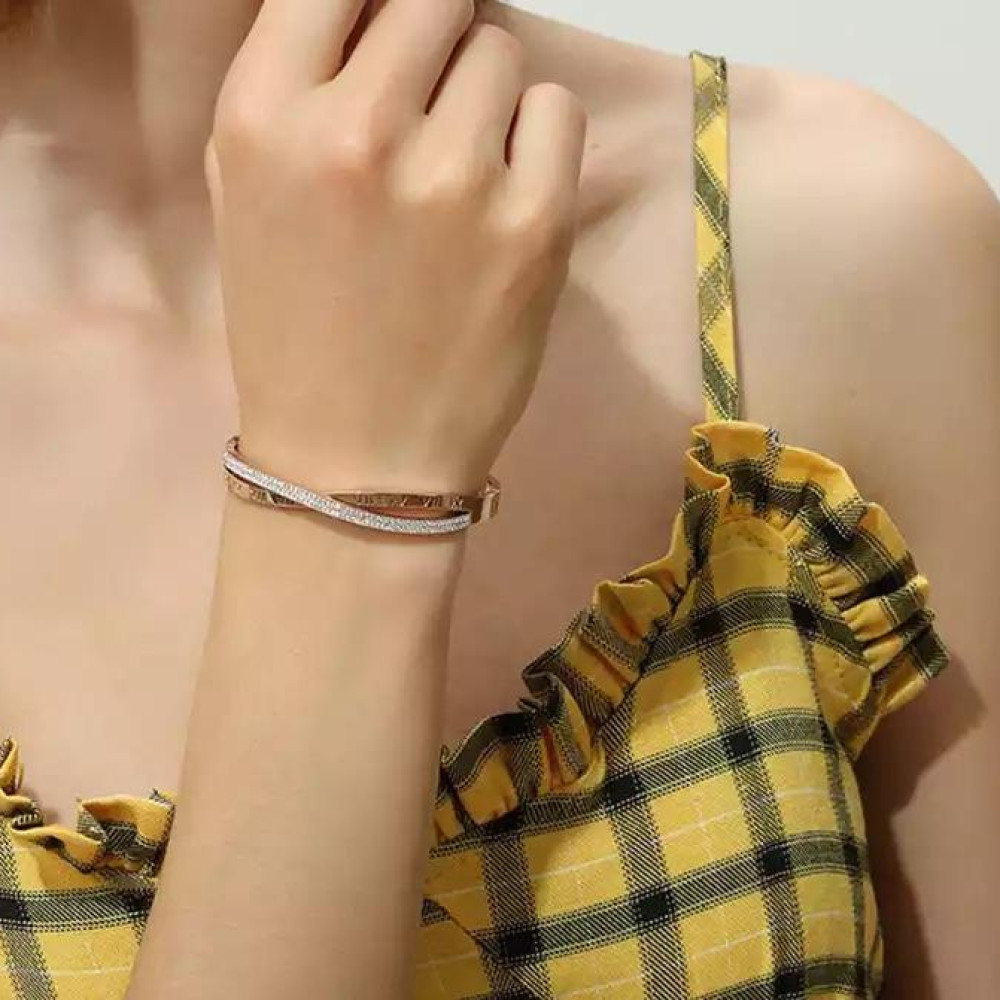 Bracelete Amanda infinito cravejado banhado a ouro 18k 