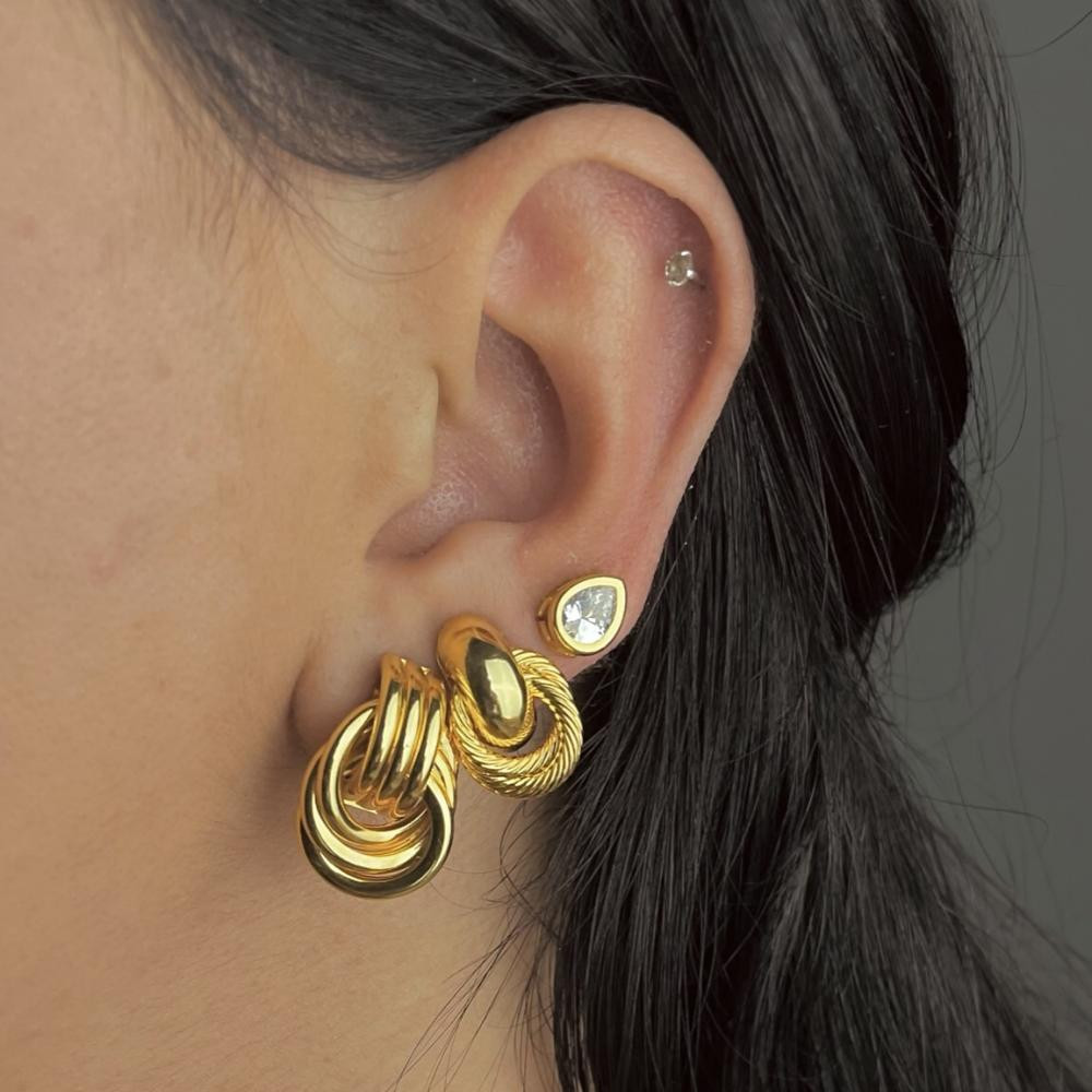 Brinco Celine banhado a ouro 18k 
