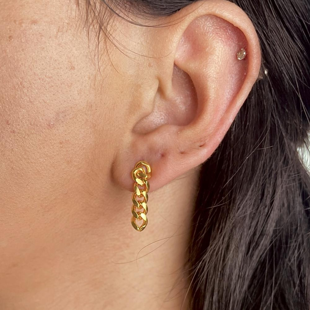 Brinco Matilda banhado a ouro 18k 
