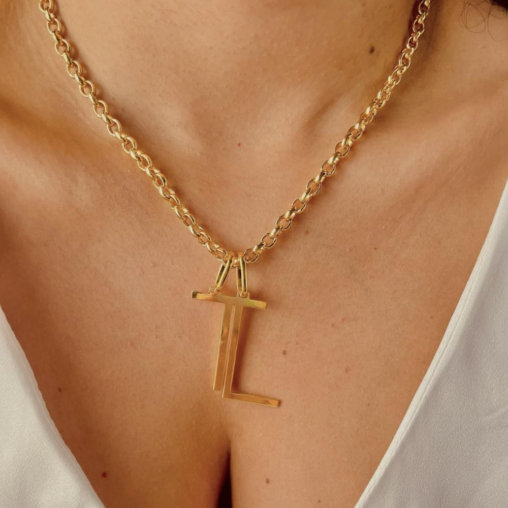 Colar Virginia personalizado com letras banhado a ouro 18k 