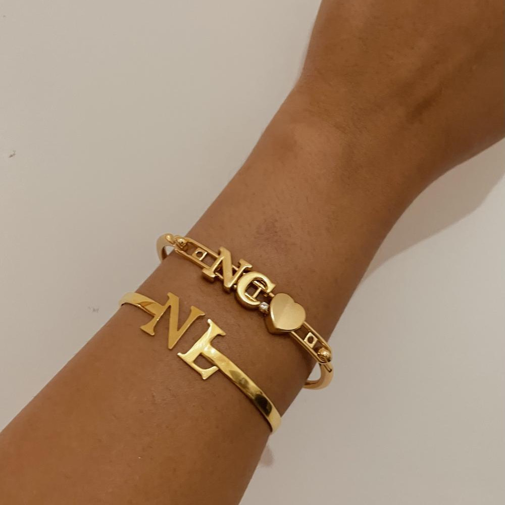 Bracelete Iara personalizado com letras banhado a ouro 18k