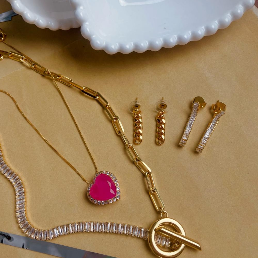 Colar Stela de coração banhado a ouro 18k 