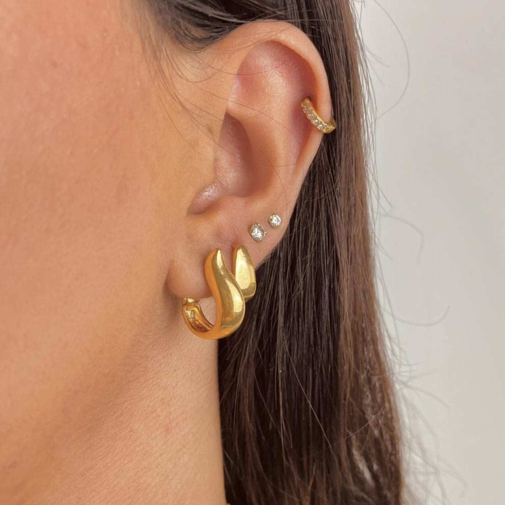Brinco Regina de argola banhada a ouro 18k 