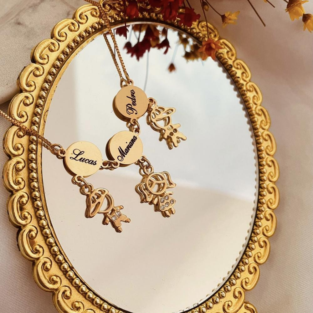 Colar plaquinha personalizada com nome e pingentes banhado a ouro 18k