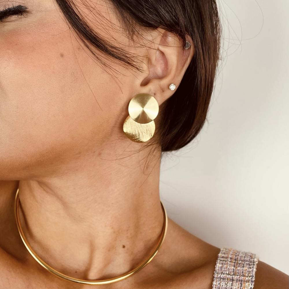 Brinco Marielle atemporal banhado a ouro 18k