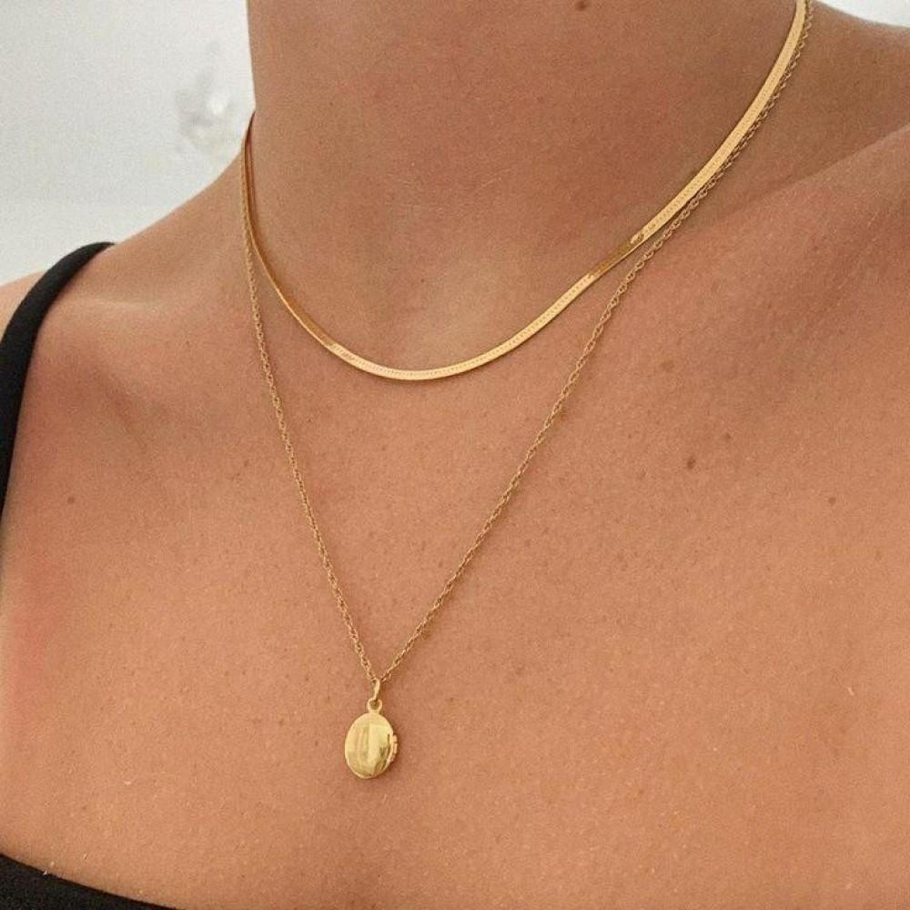 Choker Tassia fita laminada fina banhada a ouro 18k