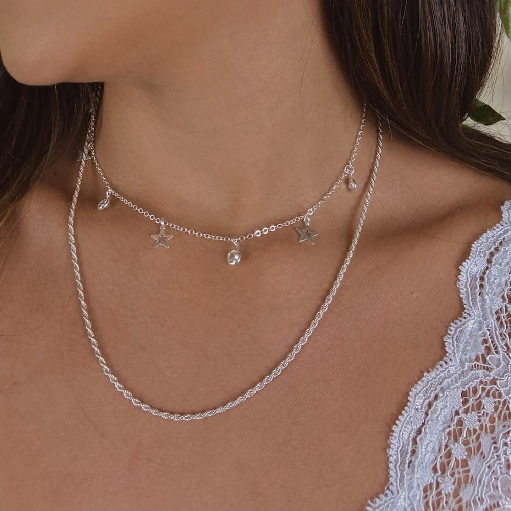 Choker com pingente de estrela e ponto de luz de prata 925