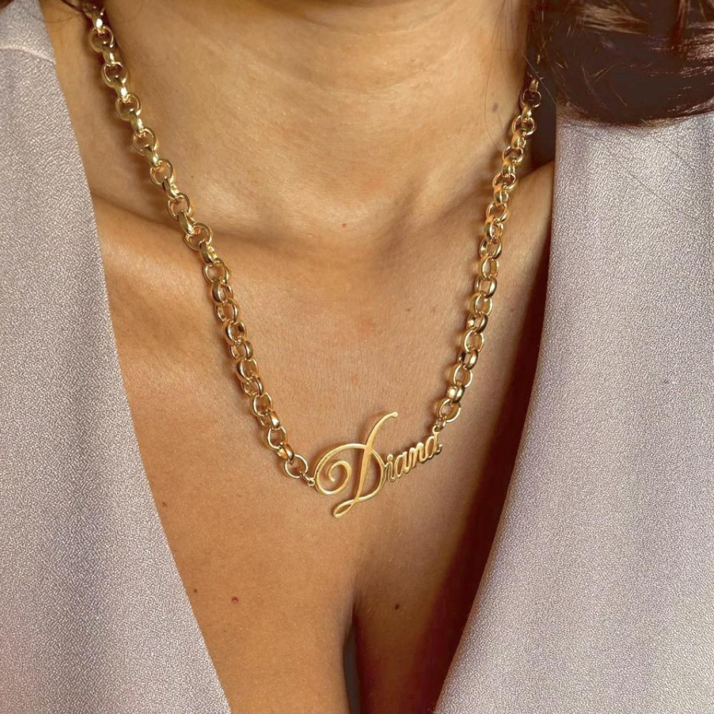 Colar personalizado com corrente elo português e nome banhado a ouro 18k