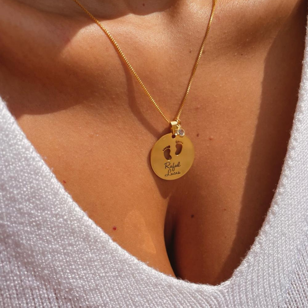 Colar Personalizado mandala com nome e ponto de luz banhado a ouro 18k 