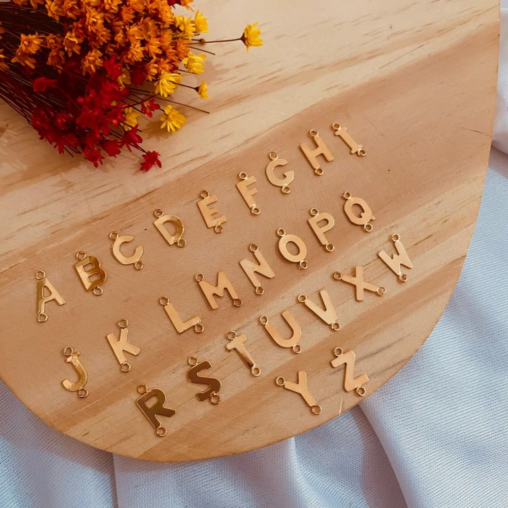 Letra personalizada banhada em ouro 18k