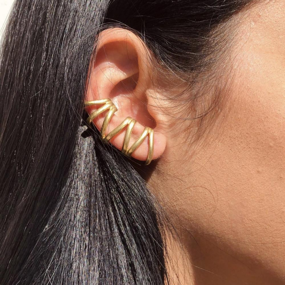 Brinco Emma earcuff banhado a ouro 18k