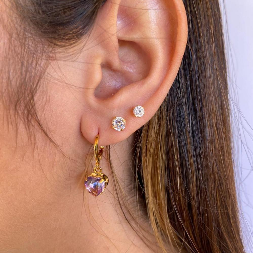 Brinco de Argola click com pingente de coração banhado a ouro 18k