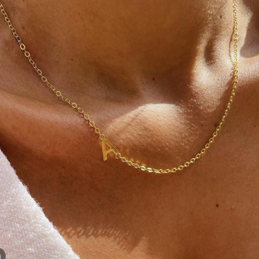 Colar inicial de letra personalizado banhado a ouro 18k