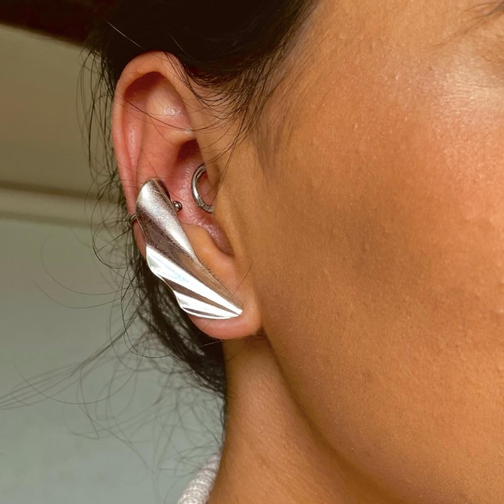 Brinco EarCuff de asa Angela banhado a ouro 18k