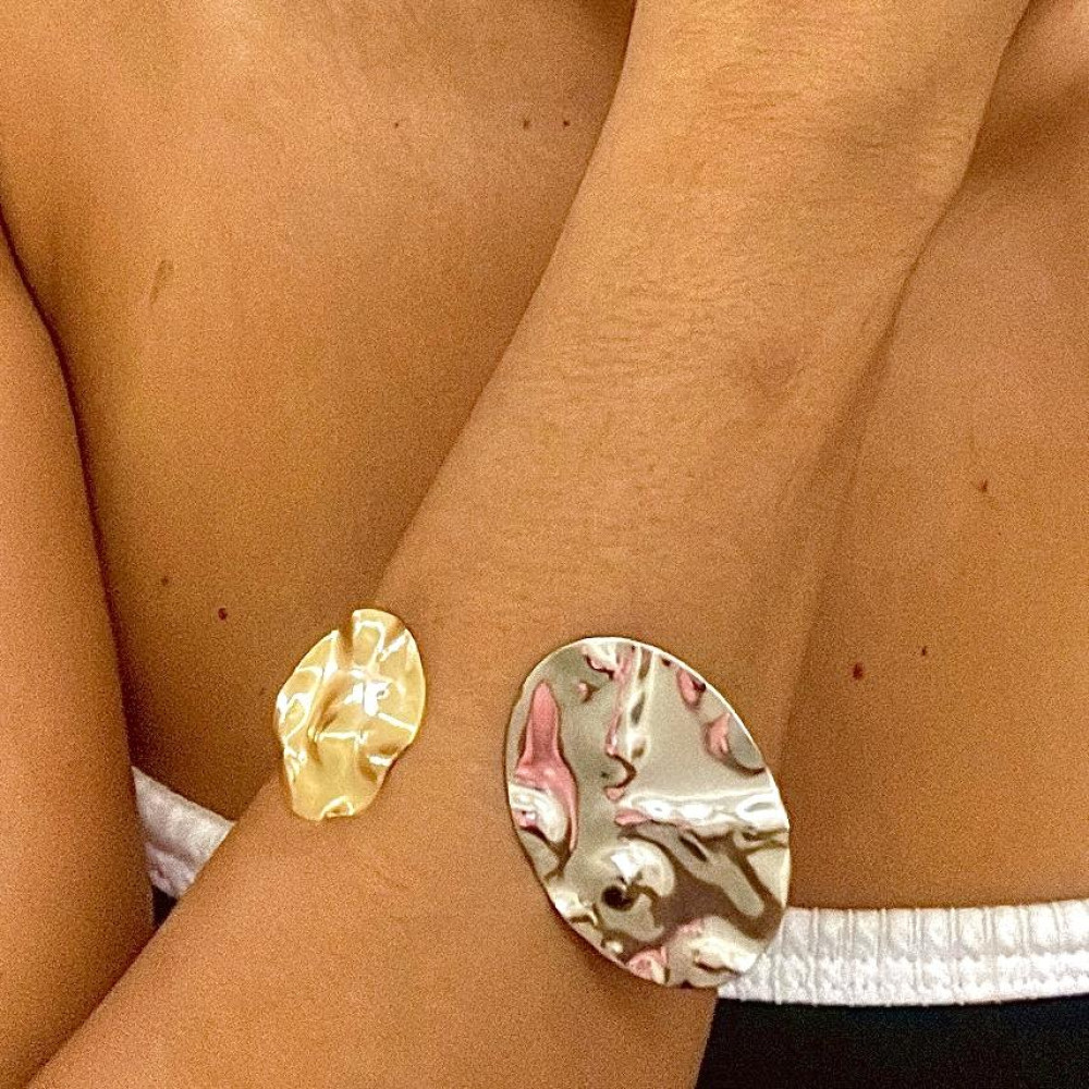 Bracelete martelado Daniela banhado a ouro 18k