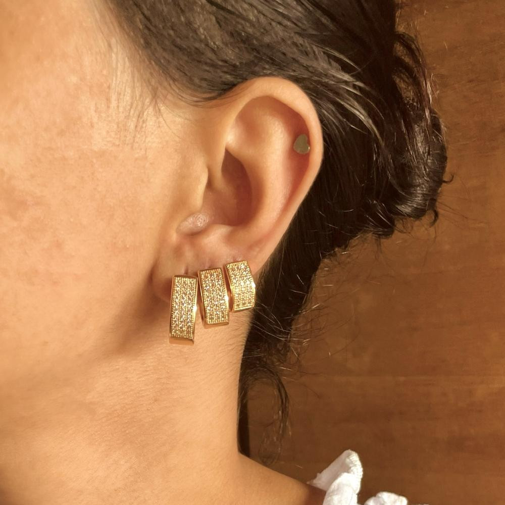 Trio de argola oval cravejado Jane banhado a ouro 18k