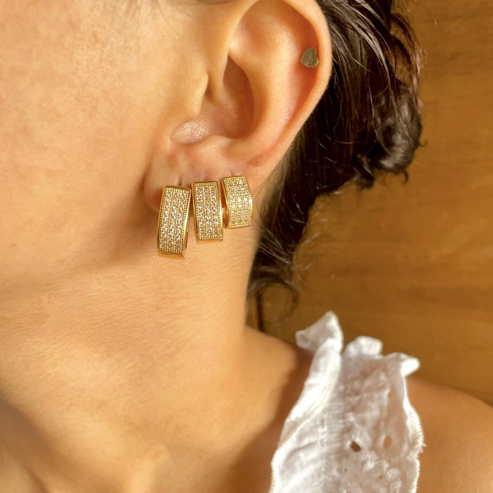 Trio de argola oval cravejado Jane banhado a ouro 18k