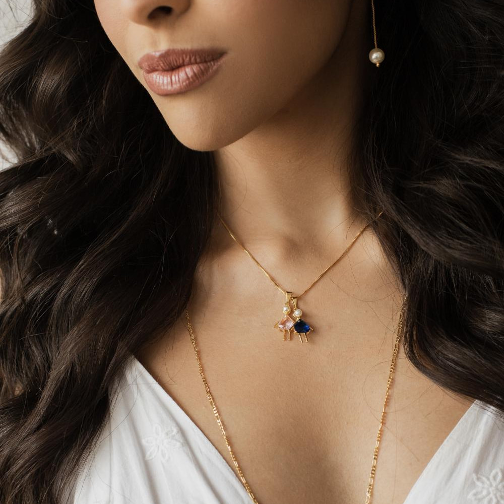 Colar Sara longo com corrente grumet fina banhado a ouro 18k 