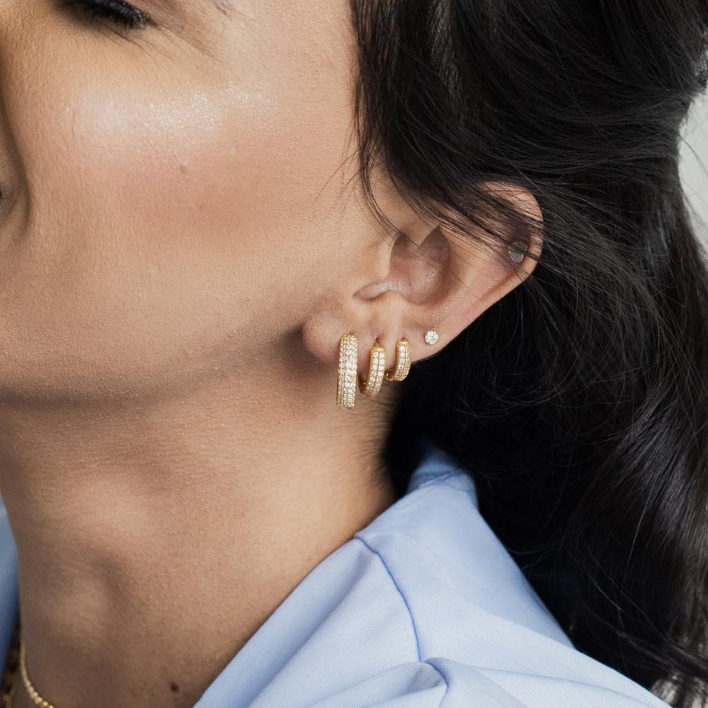 Trio de argola cravejado com zircônia cristal banhado a ouro 18k 