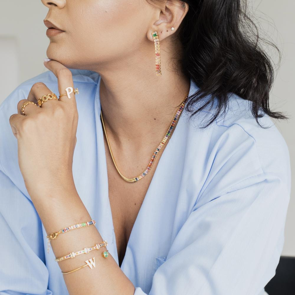 Pulseira malha tassia com riviera carre colorida banhada a ouro 18k 