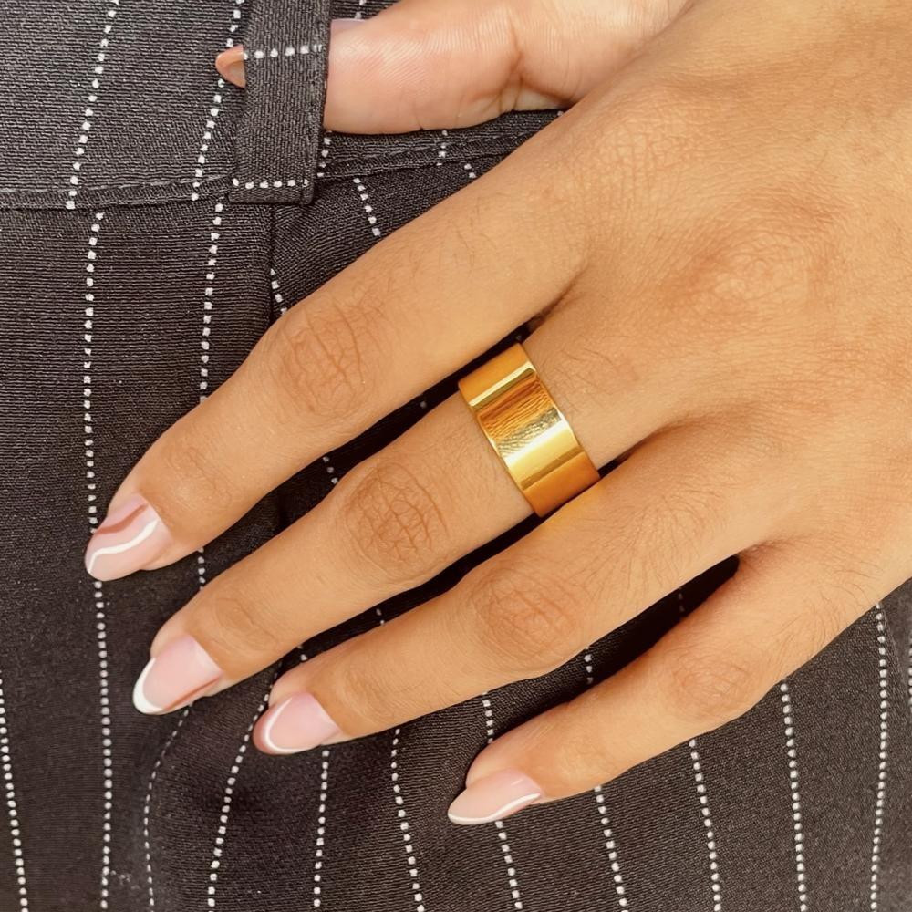 Anel Paula banhado a ouro 18k