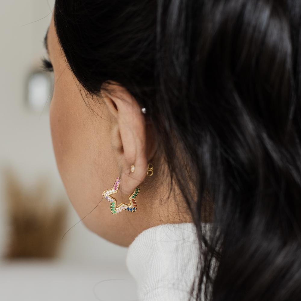 Brinco Star estrela cravejado banhado a ouro 18k 