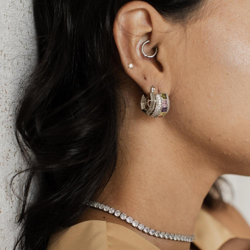 Brinco de argola Sara banhado a ouro 18k 