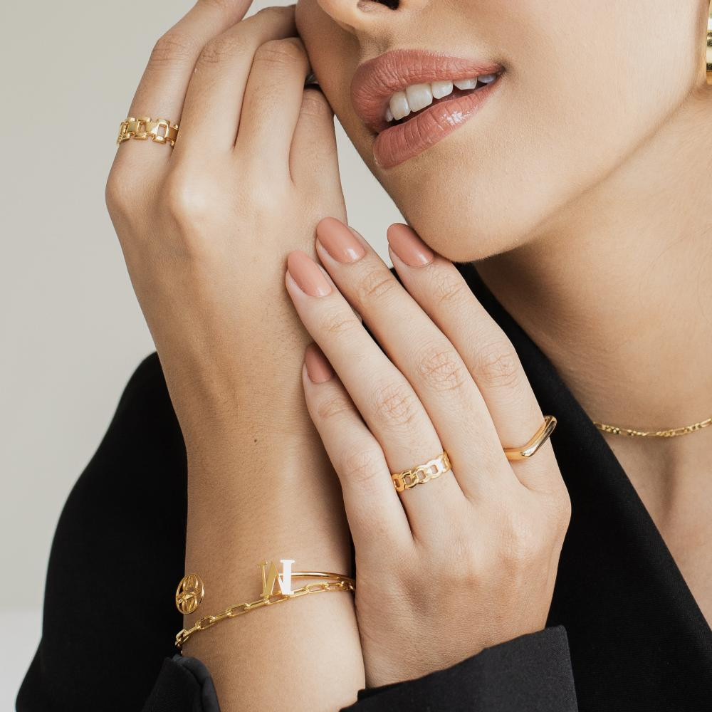Anel liso Valentina banhado a ouro 18k 