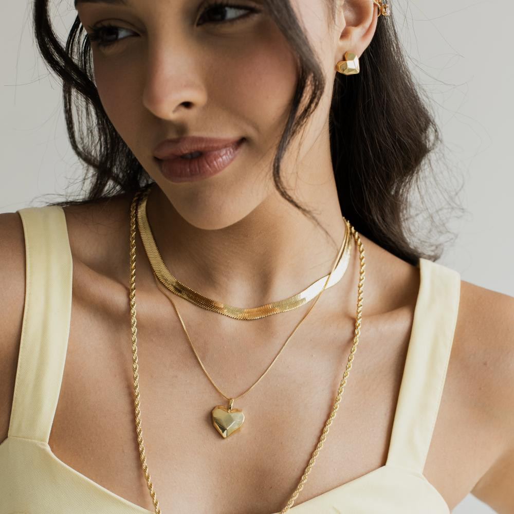 Colar Maya longo com corrente cabo de aço cordão baiano banhado a ouro 18k