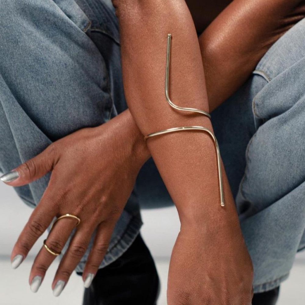Bracelete antebraço Amélia banhado a ouro 18k  