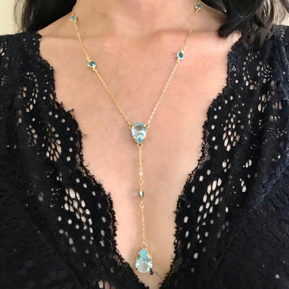 Colar de gota gravata com zircônia aquamarine folheado a ouro 18k