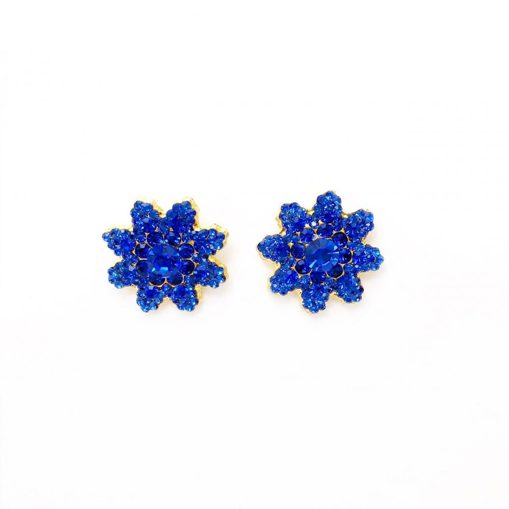 Brinco com strass 