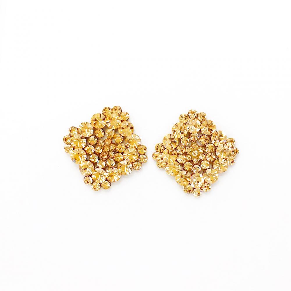 Brinco com strass 