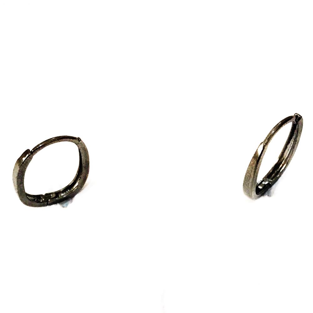 Brinco médio de argola no Ródio Negro