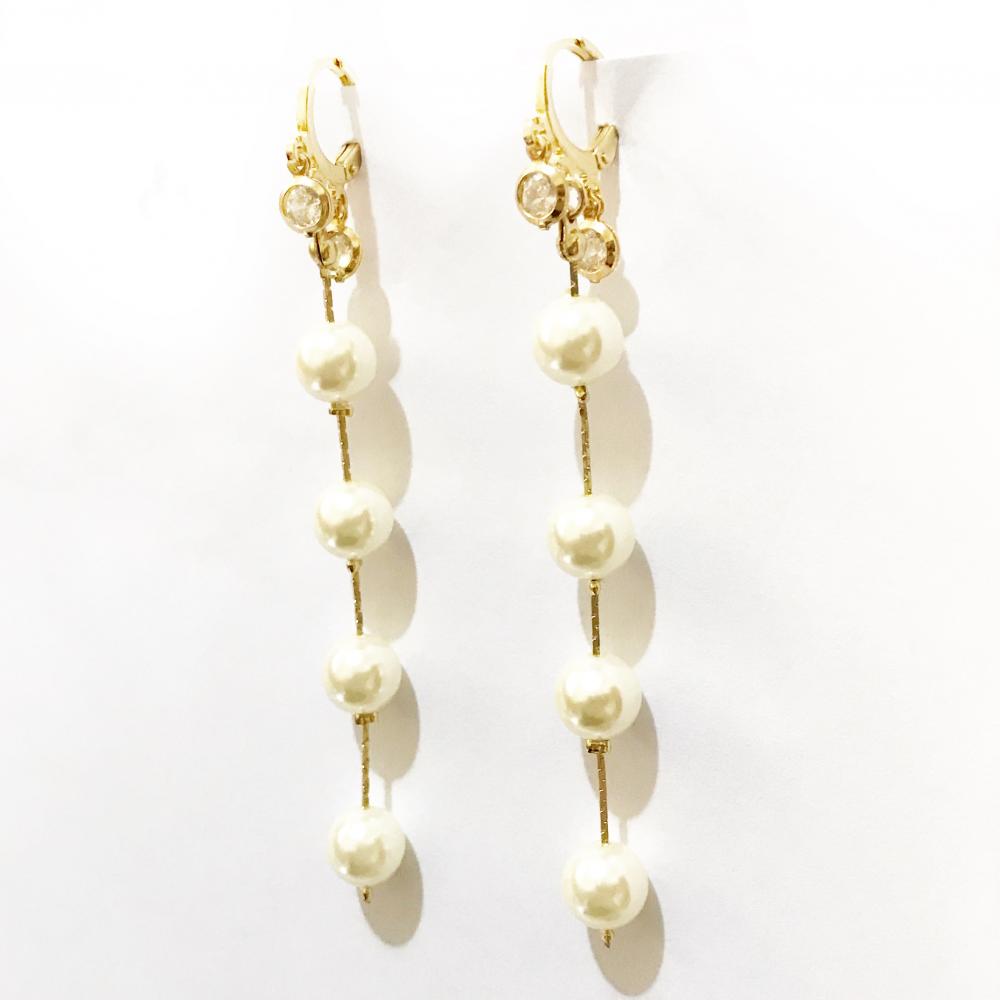 Brinco Médio de argola com pérola e zircônia 