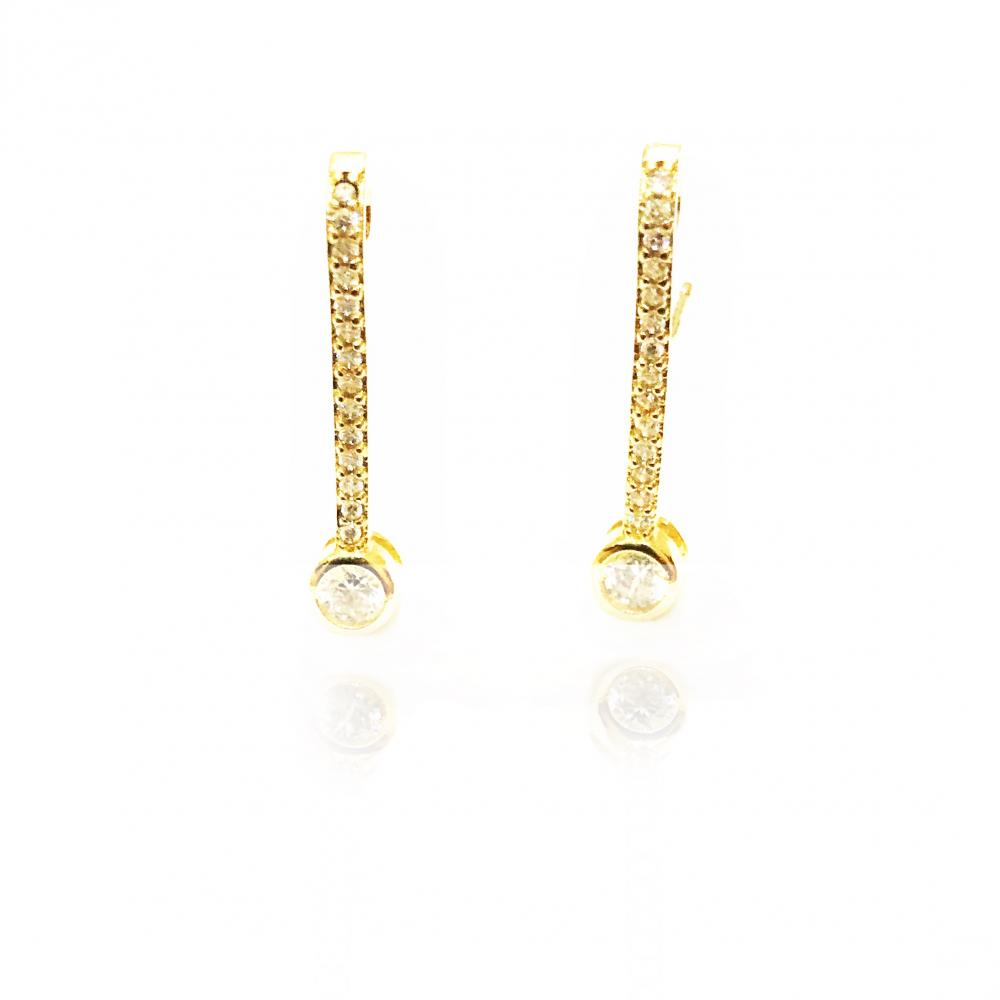 Brinco earcuff com zircônia Folheado a ouro 18kg
