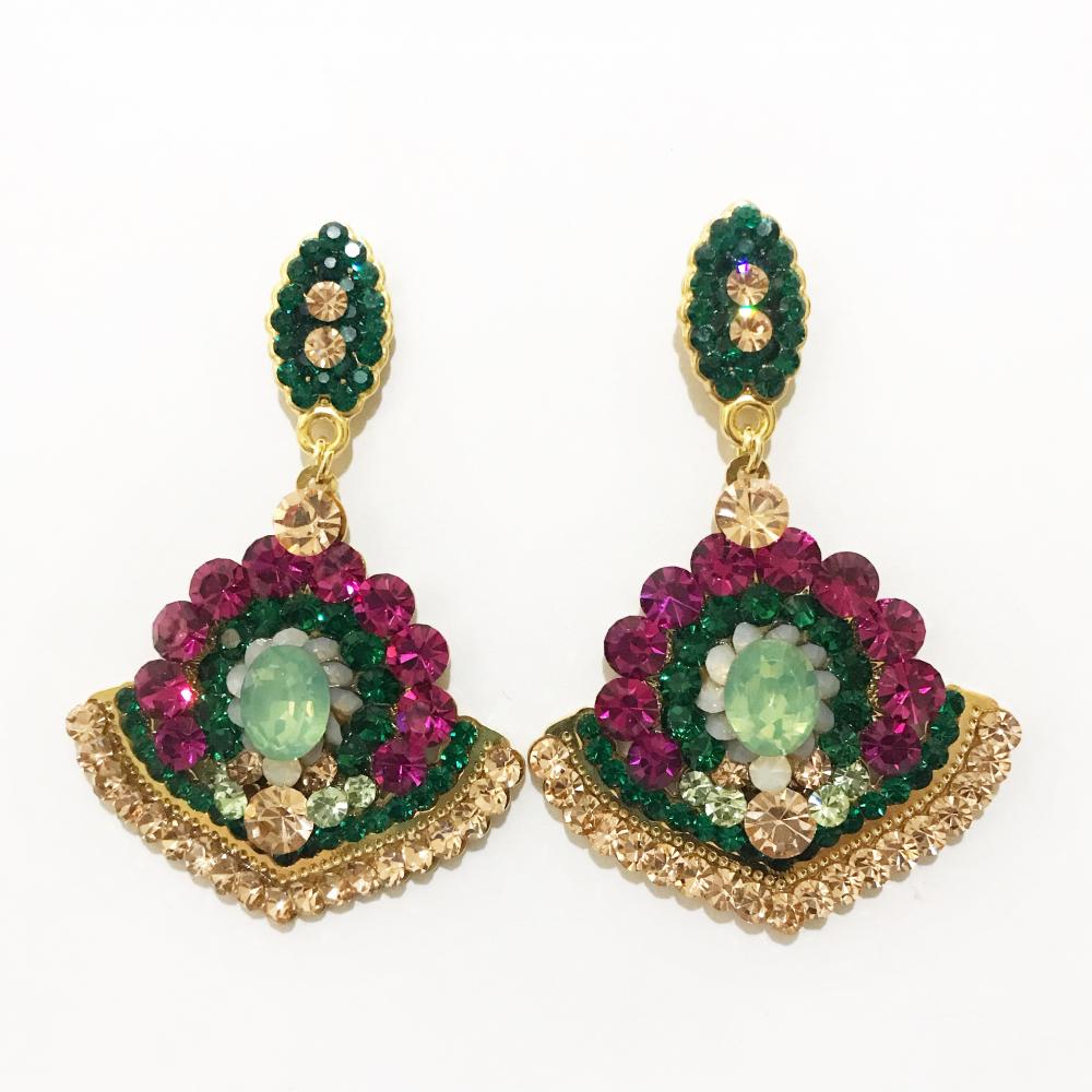 Brinco leque Médio com strass Folheado a ouro 18k