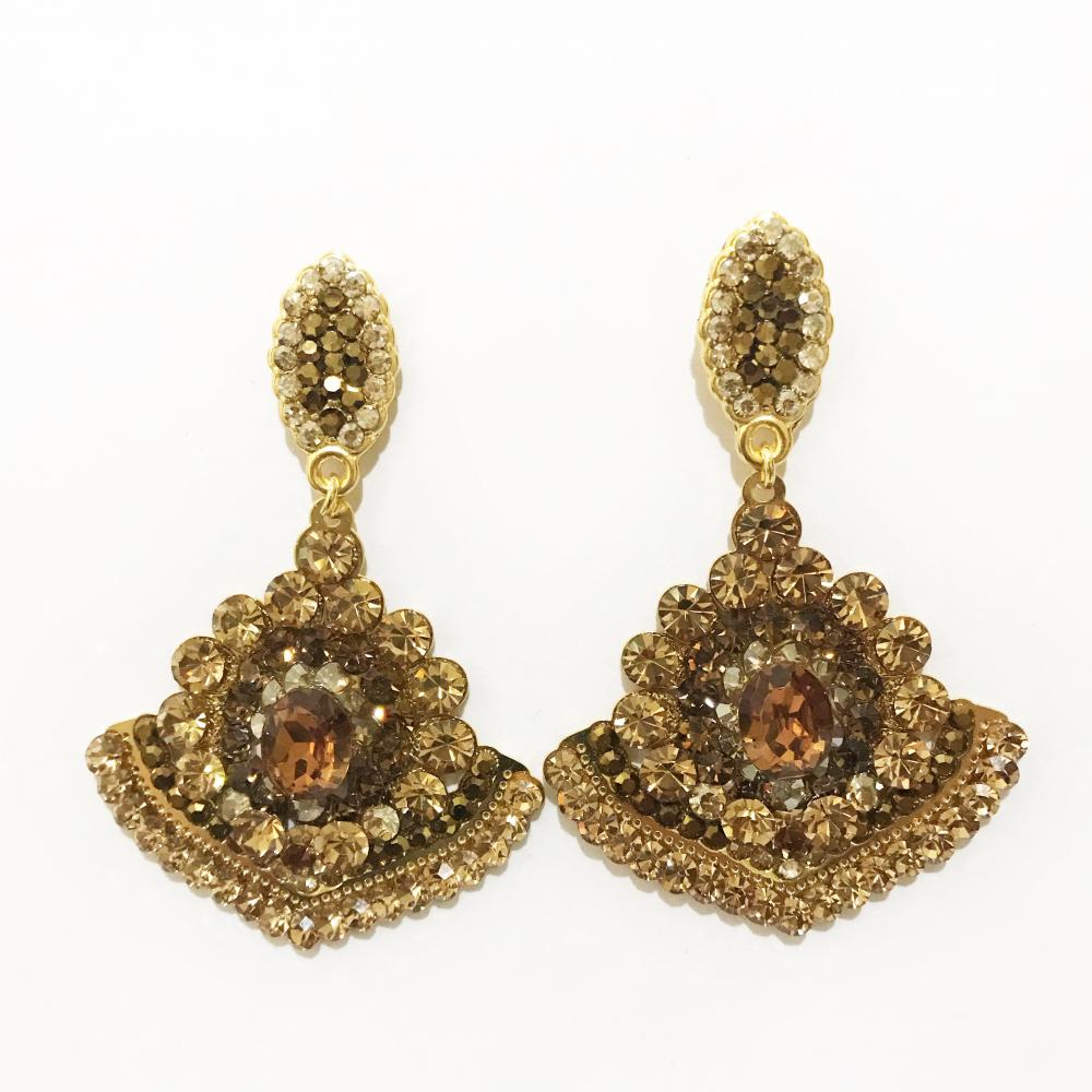 Brinco leque Médio com strass Folheado a ouro 18k