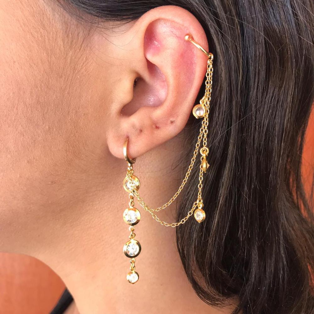 Brinco earcuff duplo com corrente de zircônia e piercing fake banhado a ouro 18k