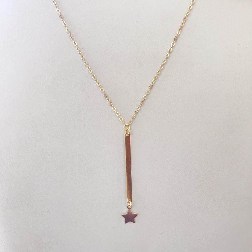 Colar minimalista gravata com estrela folheado a ouro 18k