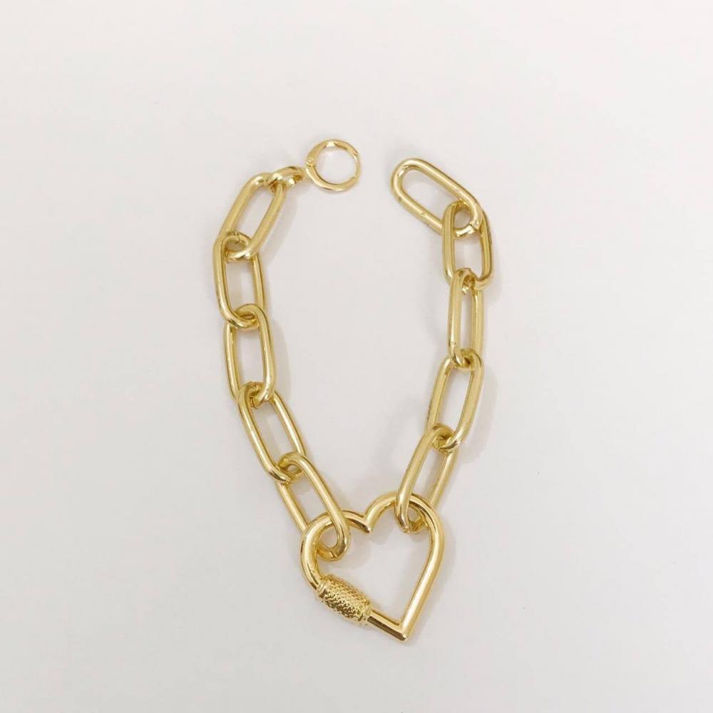 Pulseira de elo com pingente de coração folheado a ouro 18k