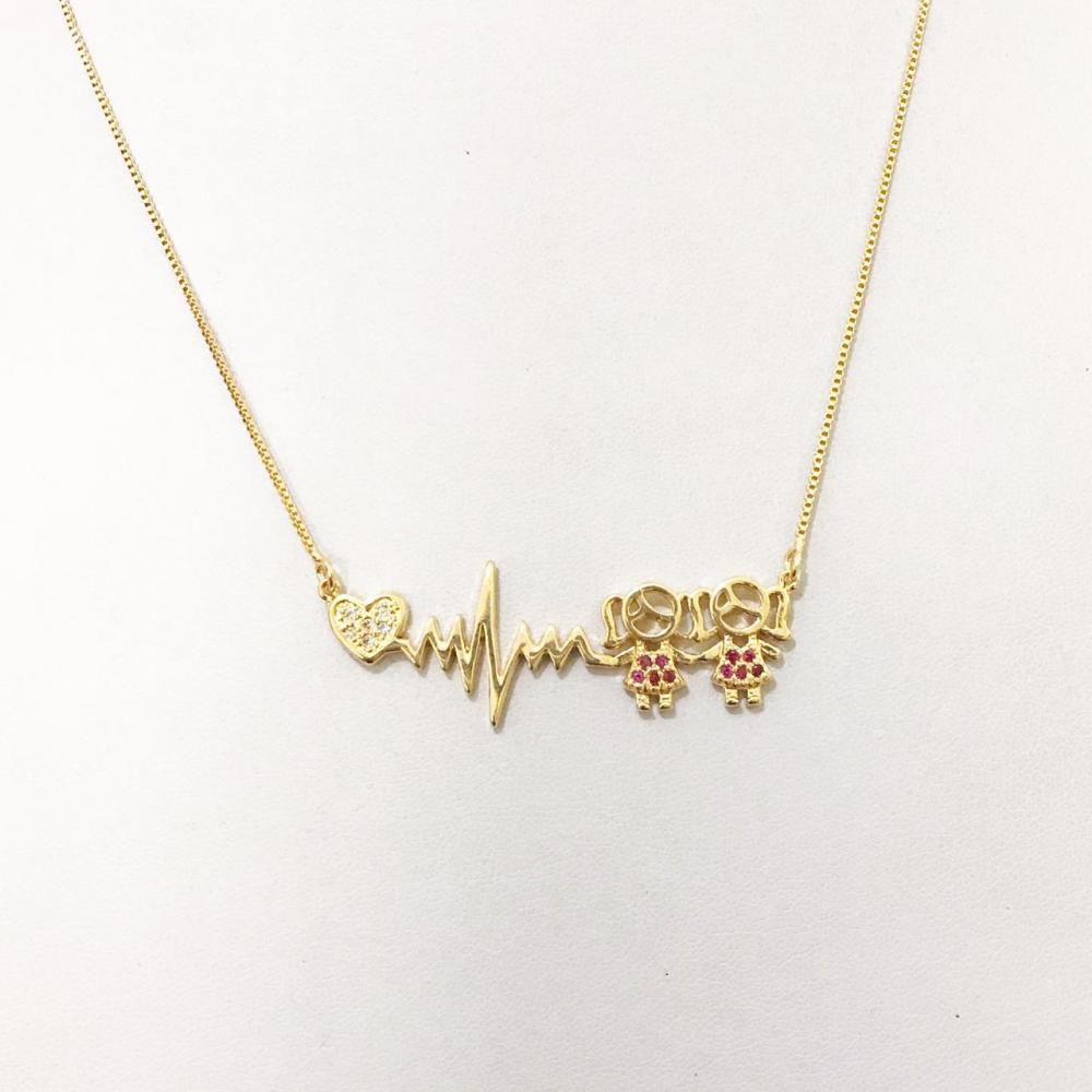 Colar de batimentos com pingentes de duas meninas folheado a ouro 18k