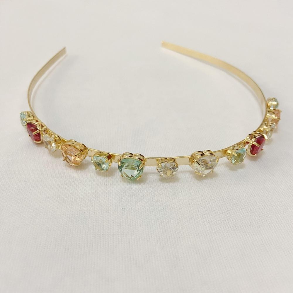 Tiara com zircônia e pedra de vidro folheada a ouro 18k