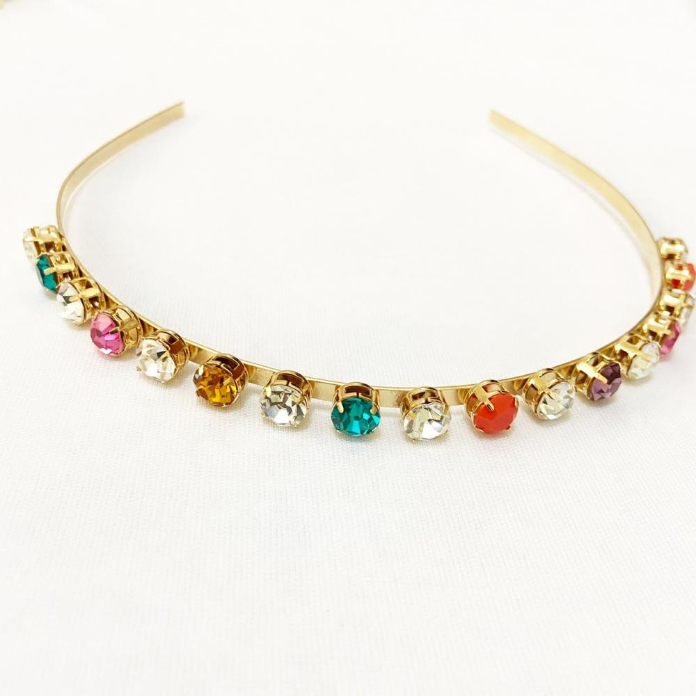 Tiara com zircônia e pedra de vidro colorido folheado a ouro 18k