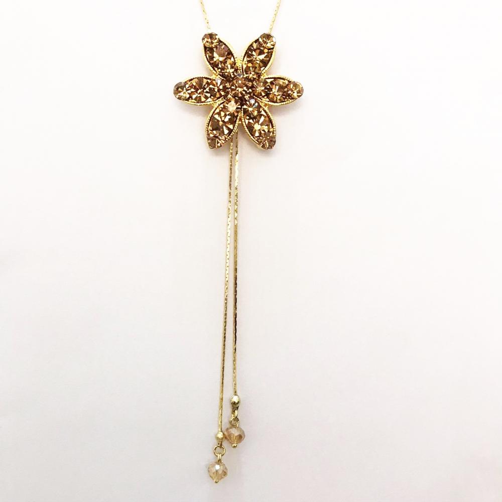 Colar gravata  de festa com flor de strass folheado a ouro 18k