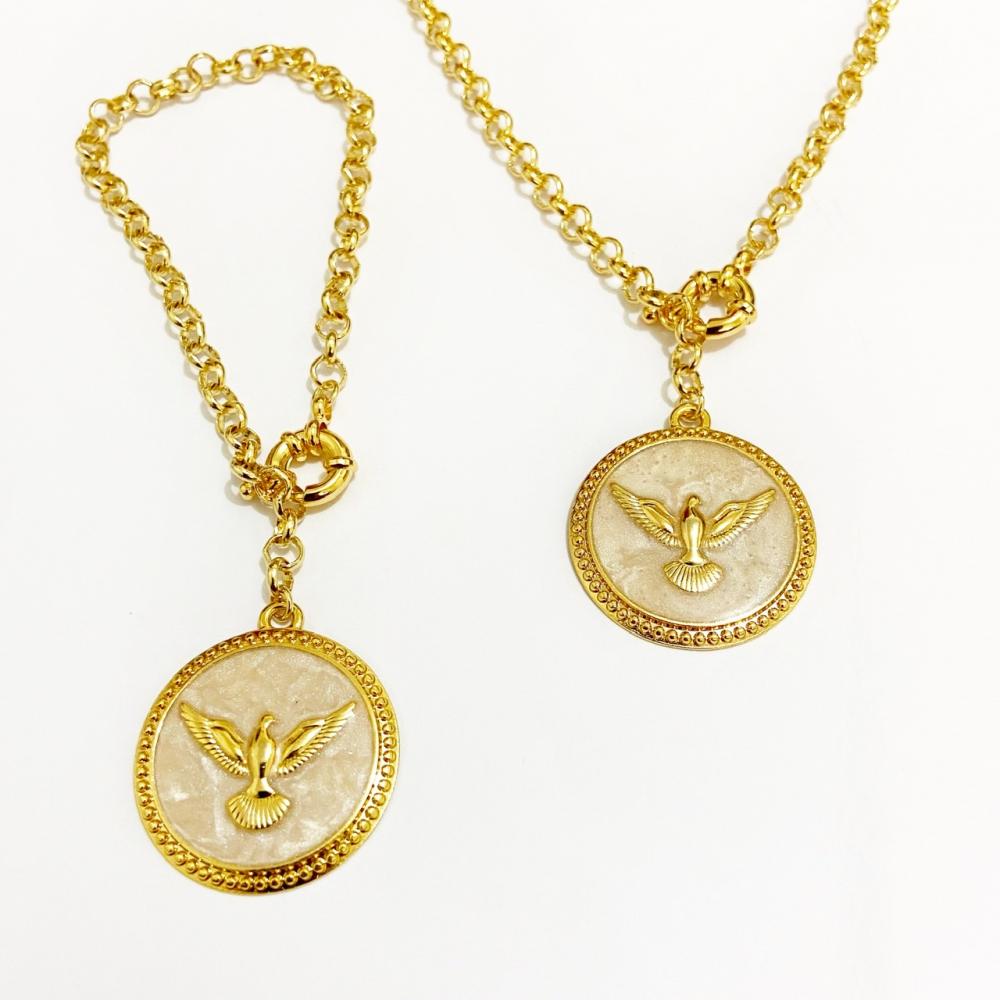 Conjunto de colar e pulseira Espírito Santo com corrente elo português folheado a ouro 18k
