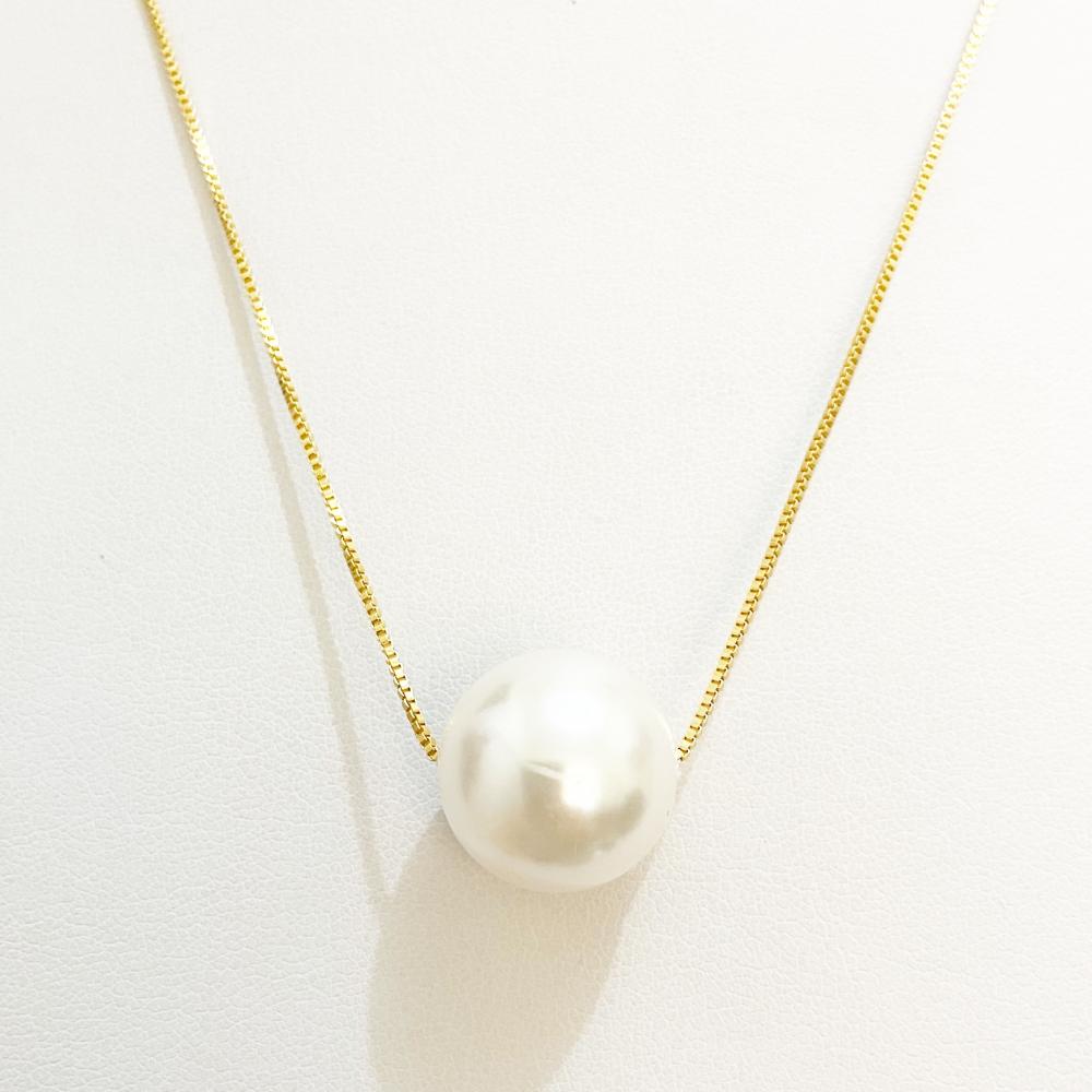 Colar com pingente de perola grande folheado a ouro 18k
